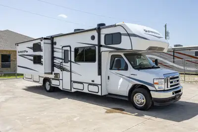 2023 Forest River Sunseeker LE Series Ford Chassis 3250DSLE photo 2