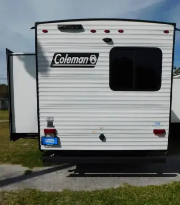 2025 Dutchmen Coleman Lantern 29RKS photo 4