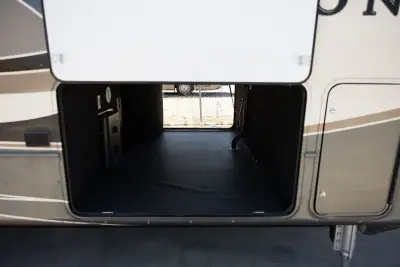 2018 Keystone Montana 3811MS photo 10