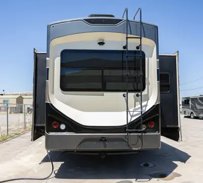 2018 Keystone Montana 3811MS photo 6