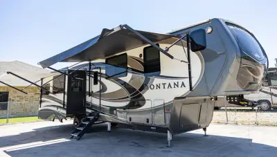 2018 Keystone Montana 3811MS photo 8