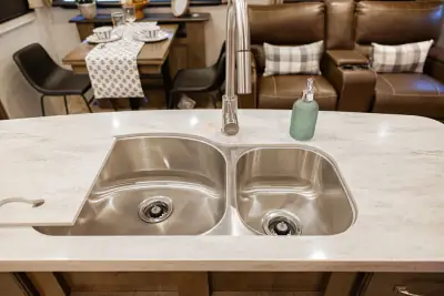 2018 Keystone Montana 3811MS photo 52