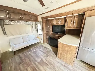 2016 Forest River Blue Ridge 3775RL photo 7