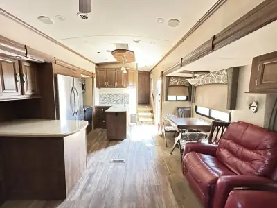 2016 Forest River Blue Ridge 3775RL photo 5