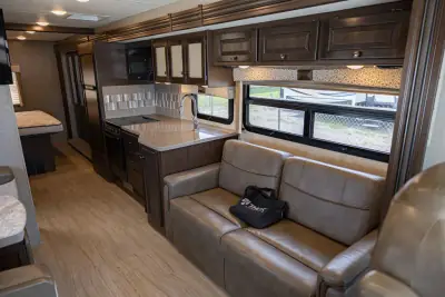 2020 Thor Motor Coach Windsport 29M photo 22