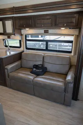 2020 Thor Motor Coach Windsport 29M photo 23