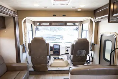 2020 Thor Motor Coach Windsport 29M photo 17