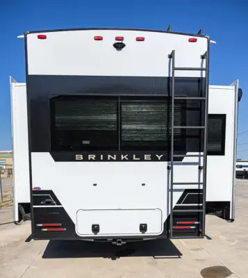 2026 Brinkley Luxury Mid-Sized Fifth Wheels Model Z 3600 photo 6