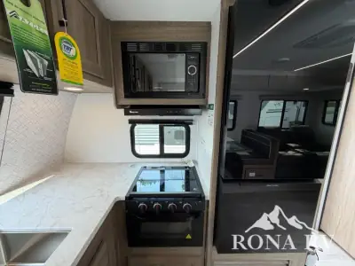 2026 Coachmen Freedom Express Ultra Lite 259FKDS photo 21