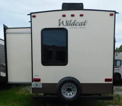 2017 Forest River Wildcat T343BLK photo 6