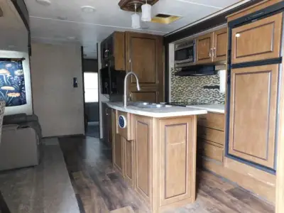2017 Forest River Wildcat T343BLK photo 10