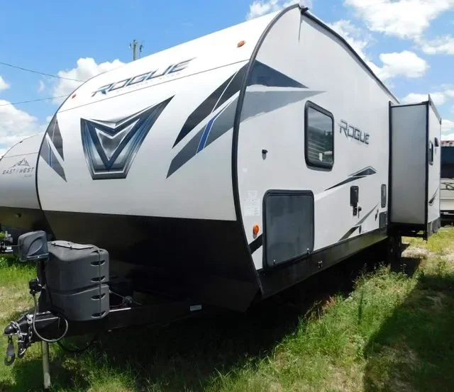 2021 Forest River Vengeance Rogue 26VKS exterior