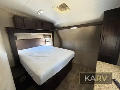 2018 Pacific Coachworks Panther 25FSB photo 24