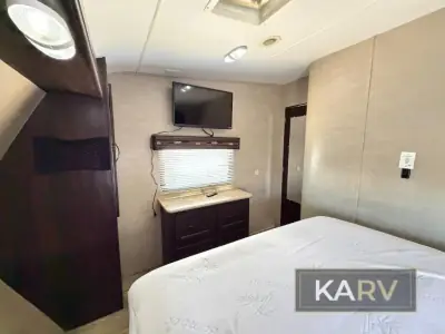 2018 Pacific Coachworks Panther 25FSB photo 25