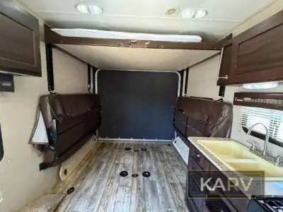 2018 Pacific Coachworks Panther 25FSB photo 14