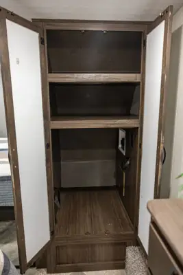 2021 Winnebago Voyage V3134RL photo 32