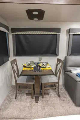 2021 Winnebago Voyage V3134RL photo 11