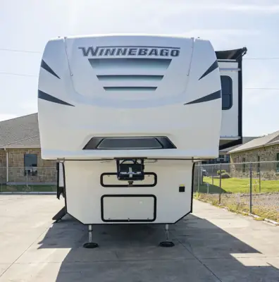 2021 Winnebago Voyage V3134RL photo 5