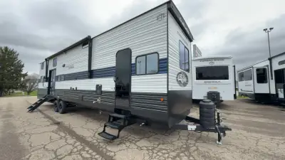 2026 Forest River Cherokee Timberwolf 39DC photo 6