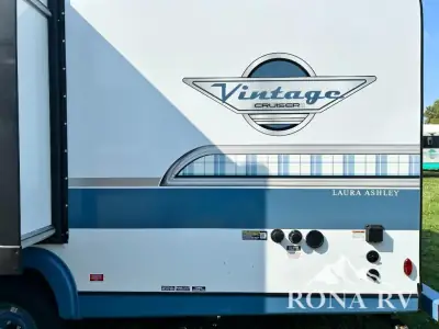 2026 Gulf Stream Vintage Cruiser 19CSK photo 26