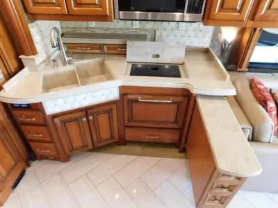 2015 Tiffin Motorhomes Allegro 40SP photo 15