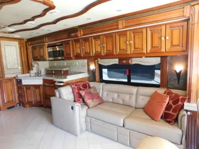 2015 Tiffin Motorhomes Allegro 40SP photo 13