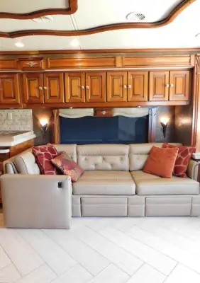 2015 Tiffin Motorhomes Allegro 40SP photo 16