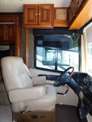 2015 Tiffin Motorhomes Allegro 40SP photo 7