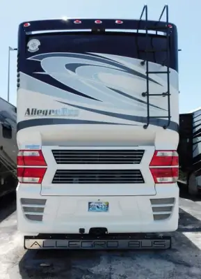 2015 Tiffin Motorhomes Allegro 40SP photo 5