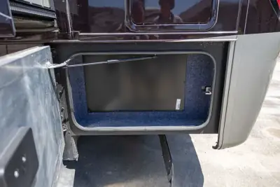 2018 Tiffin Motorhomes Allegro Red 37 PA photo 17