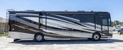 2018 Tiffin Motorhomes Allegro Red 37 PA photo 6