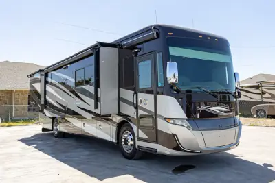 2018 Tiffin Motorhomes Allegro Red 37 PA photo 2