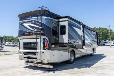 2018 Tiffin Motorhomes Allegro Red 37 PA photo 4