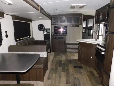 2020 Keystone Springdale SG303BH photo 7