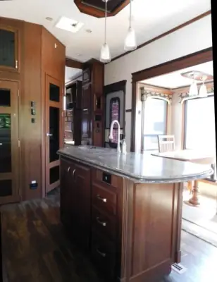 2017 Jayco Pinnacle 36FBTS photo 10