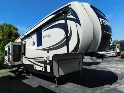 2017 Jayco Pinnacle 36FBTS