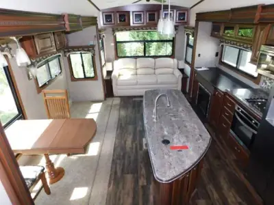2017 Jayco Pinnacle 36FBTS photo 5