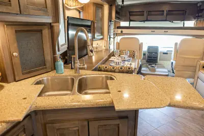 2019 Winnebago Sightseer 33C photo 13