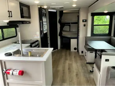 2026 Jayco Jay Feather 29BHB photo 23