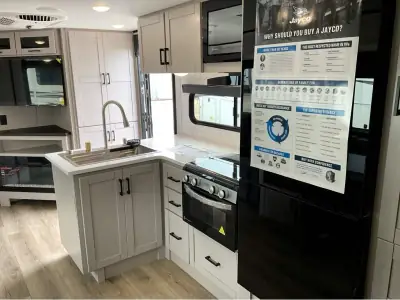 2026 Jayco Jay Feather 29BHB photo 20