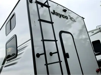 2026 Jayco Jay Feather 29BHB photo 33