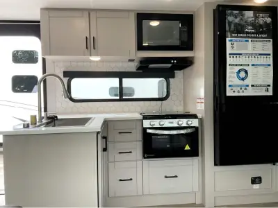 2026 Jayco Jay Feather 29BHB photo 7