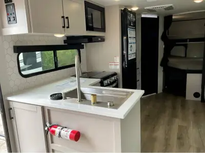 2026 Jayco Jay Feather 29BHB photo 22