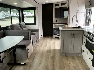 2026 Jayco Jay Feather 29BHB photo 6