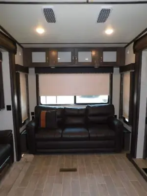 2019 Keystone Montana High Country 330RL photo 20