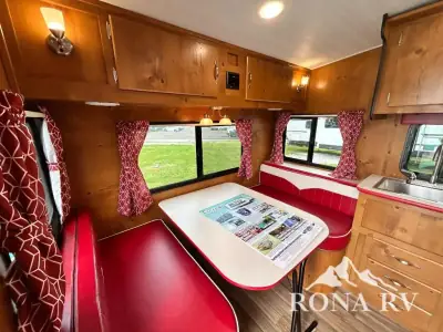 2026 Gulf Stream Vintage Cruiser 19TWD photo 3