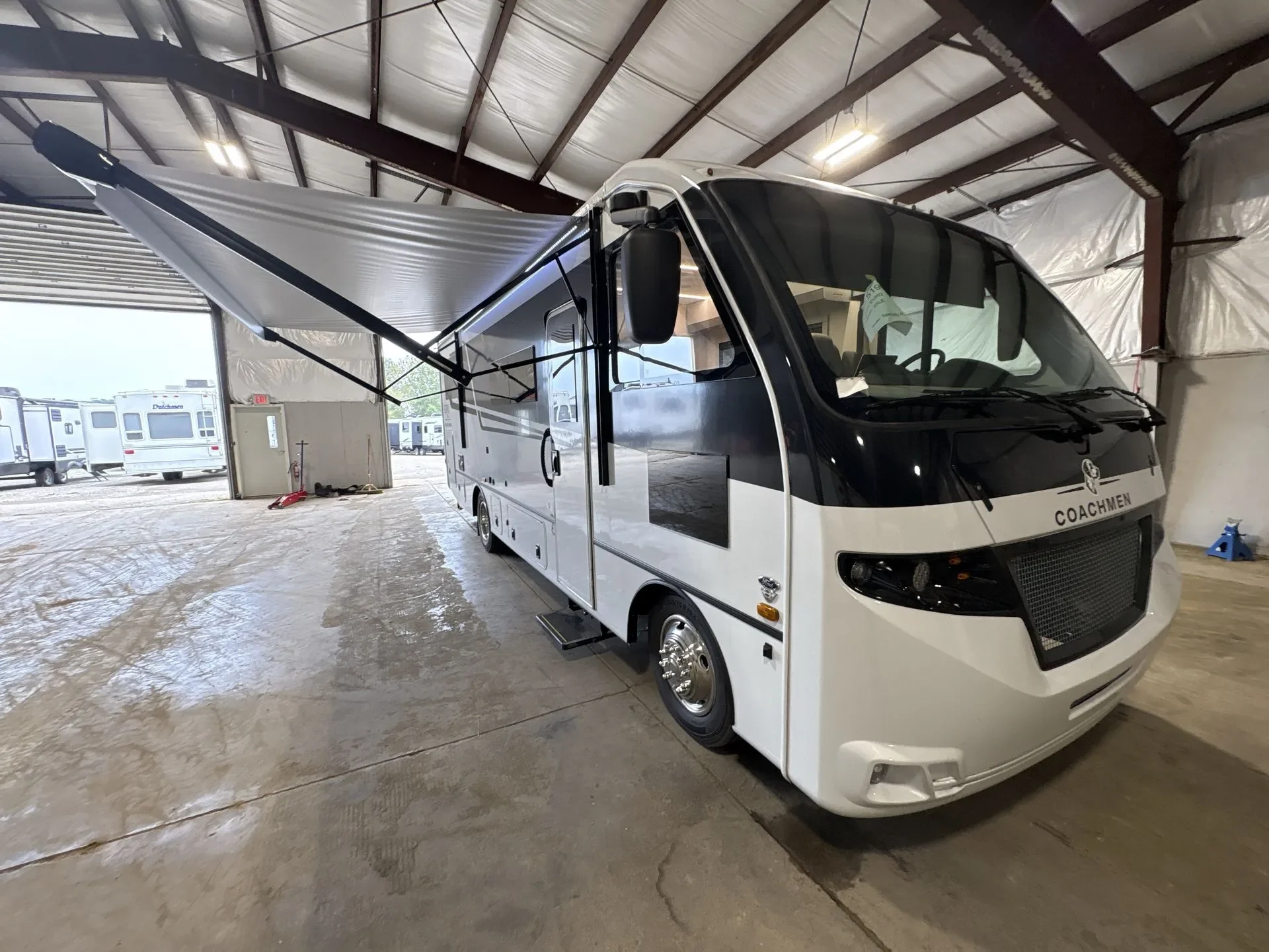 2025 Coachmen Euro 25LE exterior