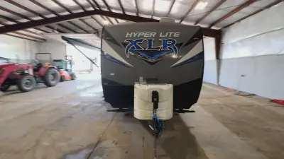 2018 Forest River XLR Hyperlite 19HFS photo 8