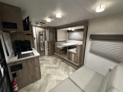 2022 Forest River PALOMINO REAL LITE 186 photo 20