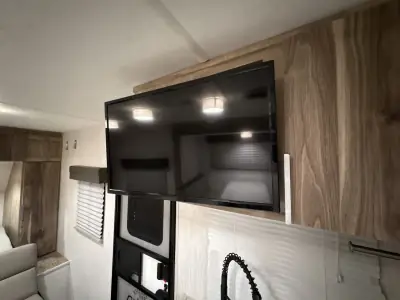 2022 Forest River PALOMINO REAL LITE 186 photo 24